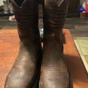 Ariat boots men’s 8.